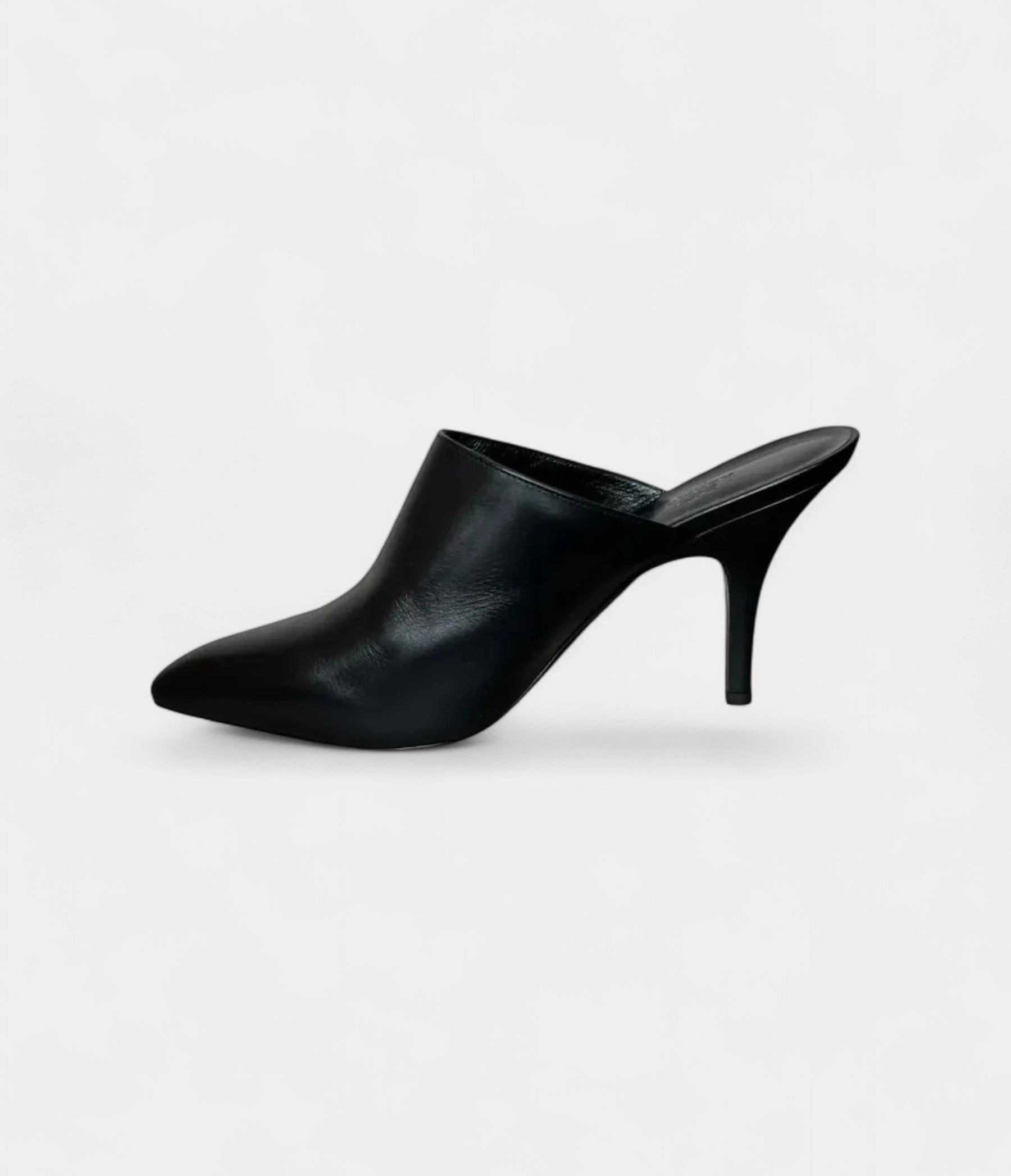 Hermès Leather Mules & Clogs The Art of Effortless Luxury