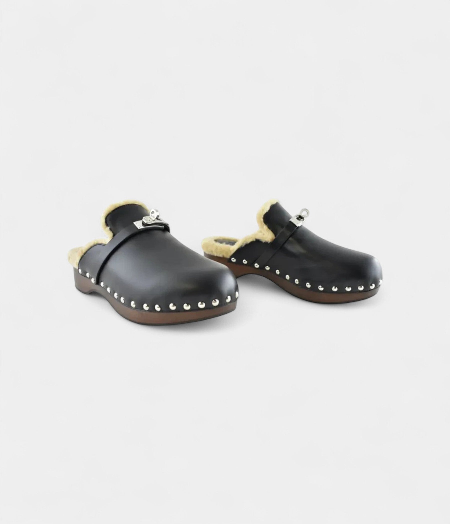 Hermès Leather Mules & Clogs Timeless Comfort, Unmistakable Luxury