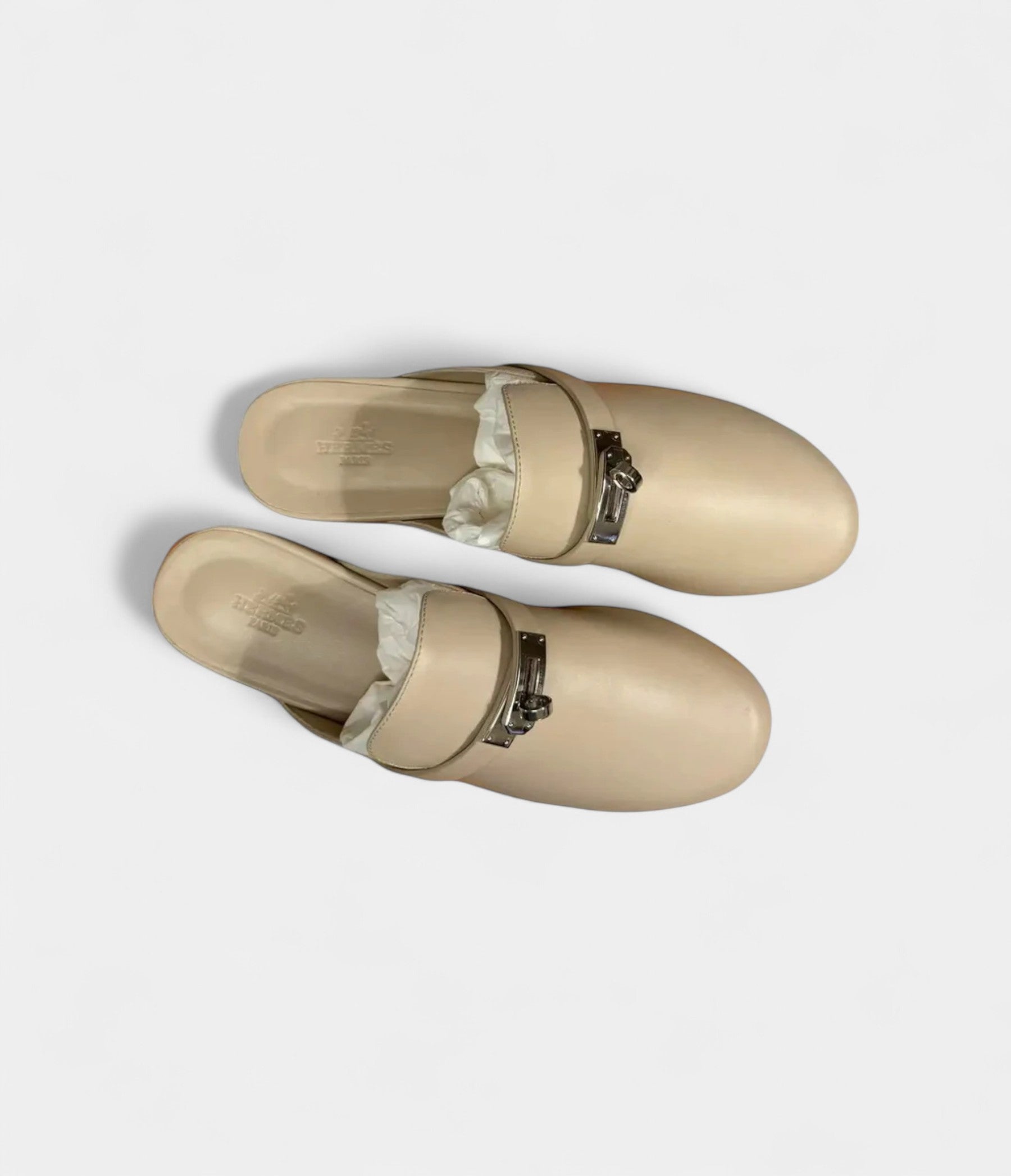 Hermès Leather Mules & Clogs Where Timeless Craft Meets Modern Comfort