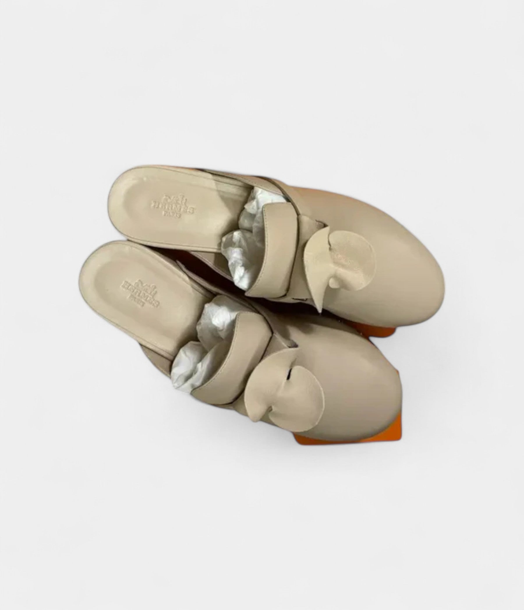 Hermès Leather Mules & Clogs Where Timeless Craft Meets Modern Comfort