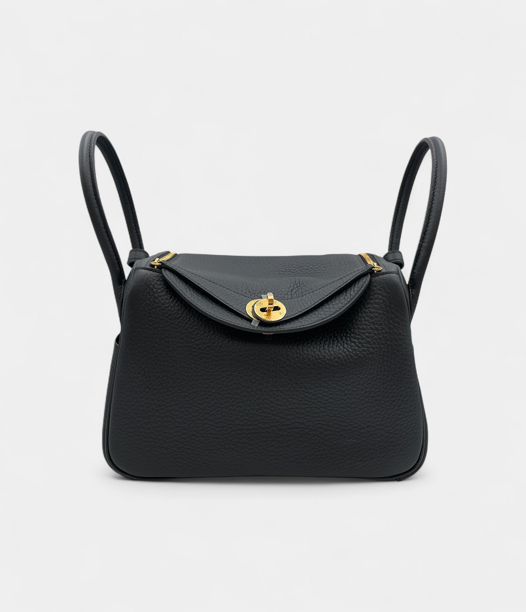 Hermès Lindy 26 in Black Clemence Leather with Palladium Hardware