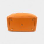 Hermès Lindy 26 in Orange Shoulder Bag Clemence Leather with Gold Hardware
