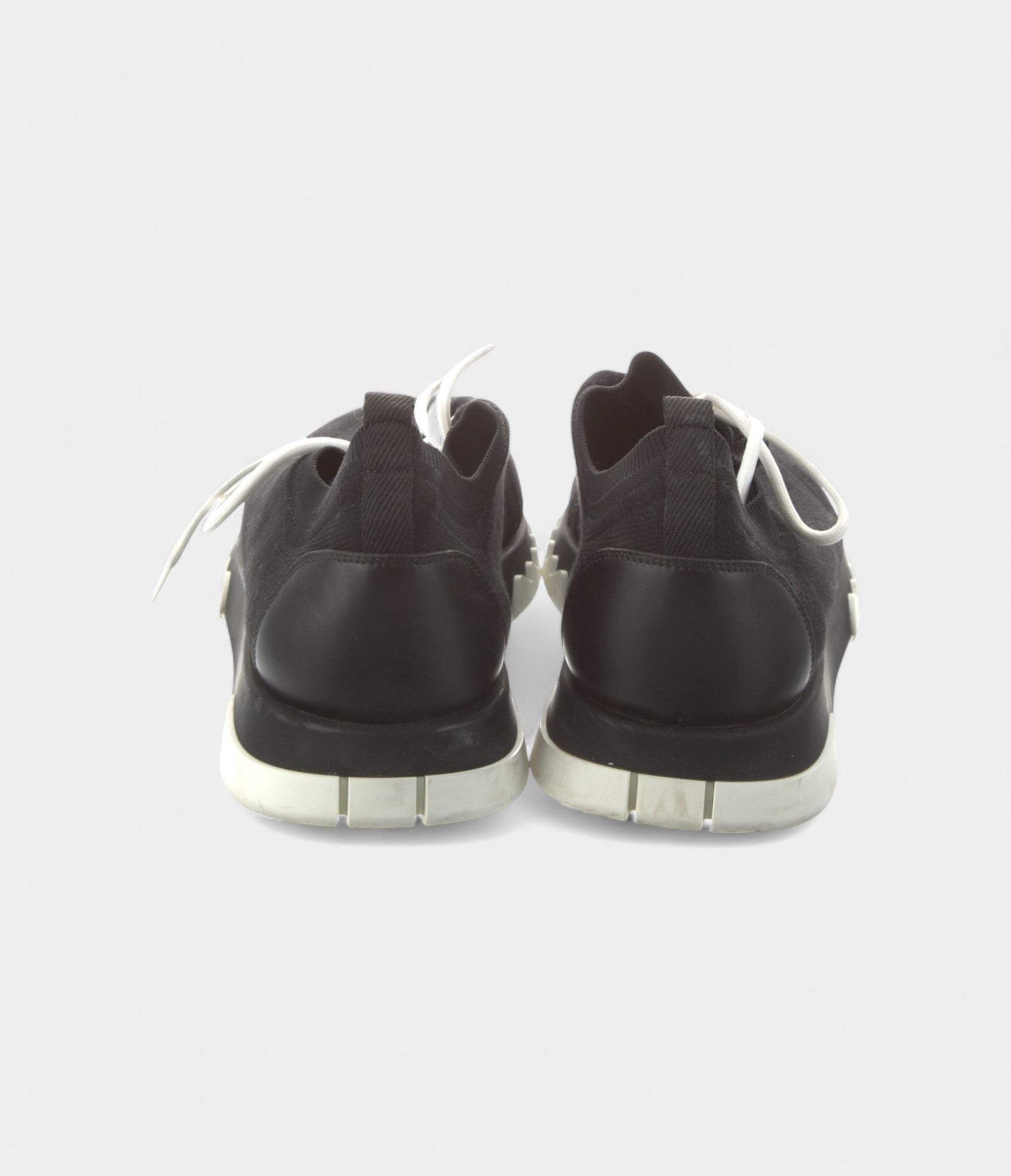 HermesMen_sAddictAthleticSneakersDrivenStyleWithLuxuriousCraftsmanship_4.jpg Hermès Men's Addict Athletic Sneakers Driven Style With Luxurious Craftsmanship