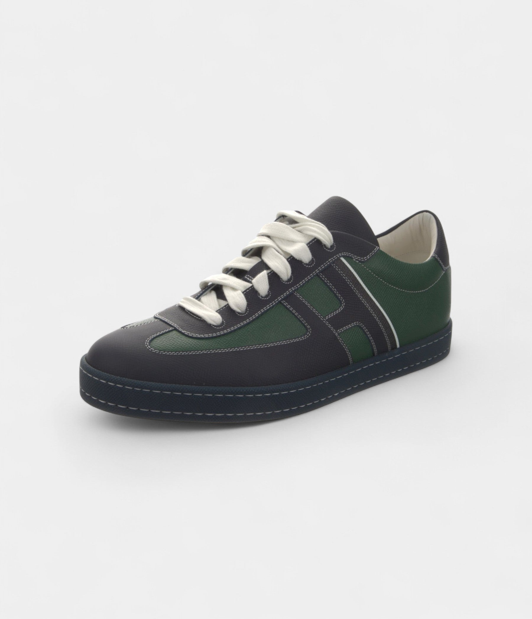 HermesMen_sSneakersEpsomBoomerangwTags_2_729cae50-1e18-46c0-84b4-3bb27dbf2e6e.jpg Hermès Men's Sneakers Epsom Boomerang w/ Tags