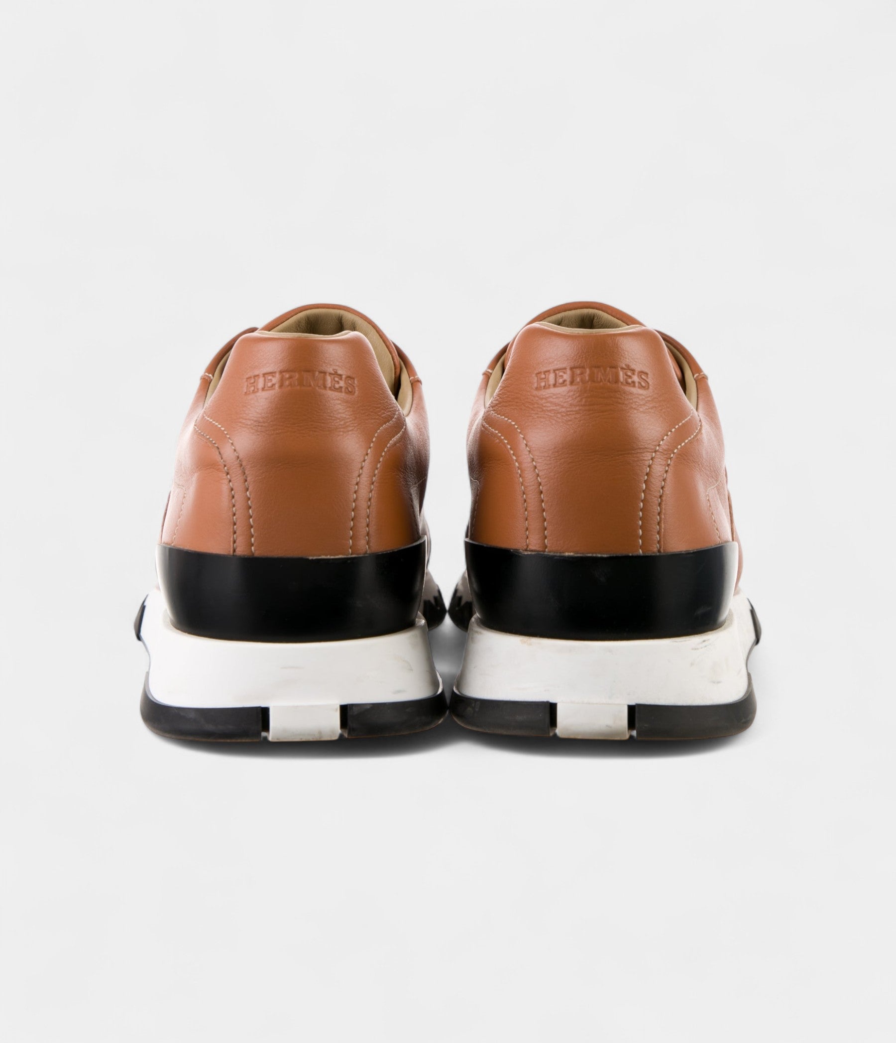 HermesMen_sSneakersTrailRefinedPerformanceinEveryStep_4.jpg Hermès Men's Sneakers Trail Refined Performance in Every Step