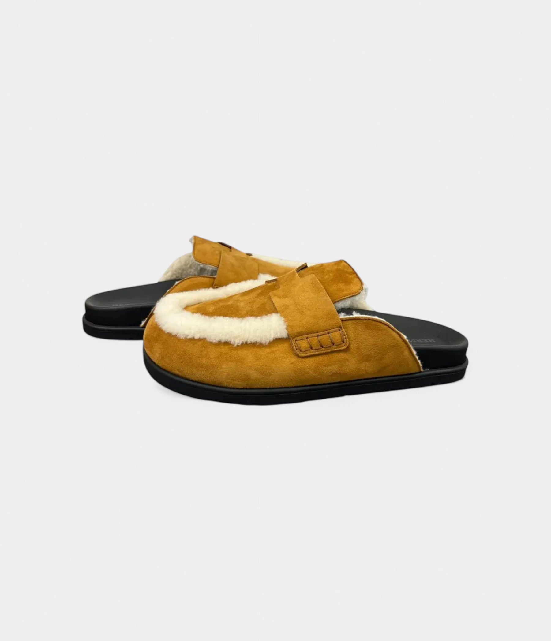 Hermès Mules & Clogs A Timeless Fusion of Craftsmanship and Comfort