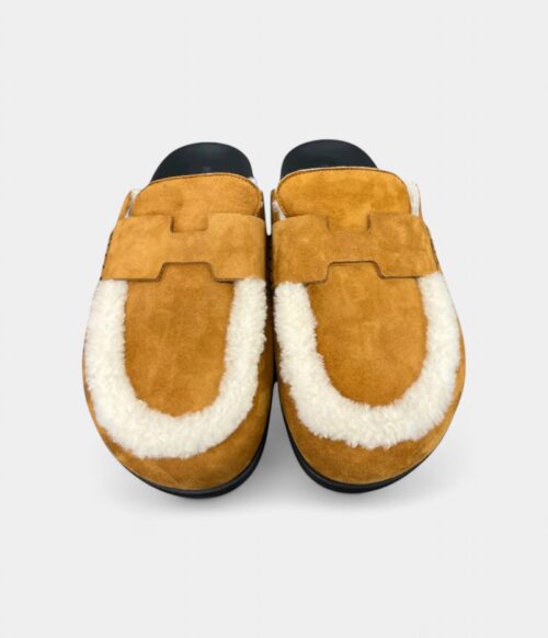 Hermès Mules & Clogs A Timeless Fusion of Craftsmanship and Comfort