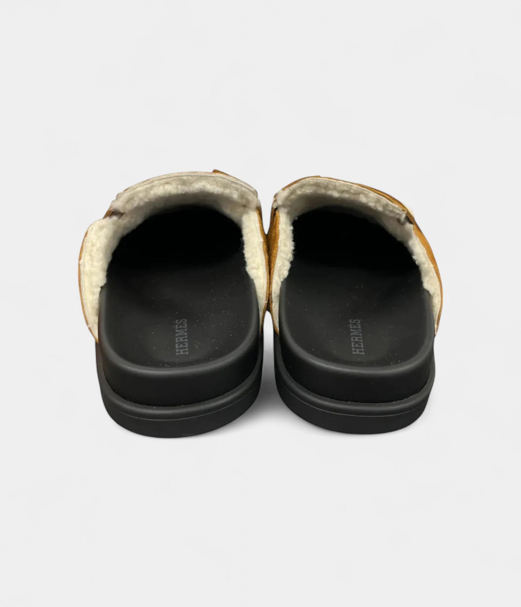 Hermès Mules & Clogs A Timeless Fusion of Craftsmanship and Comfort