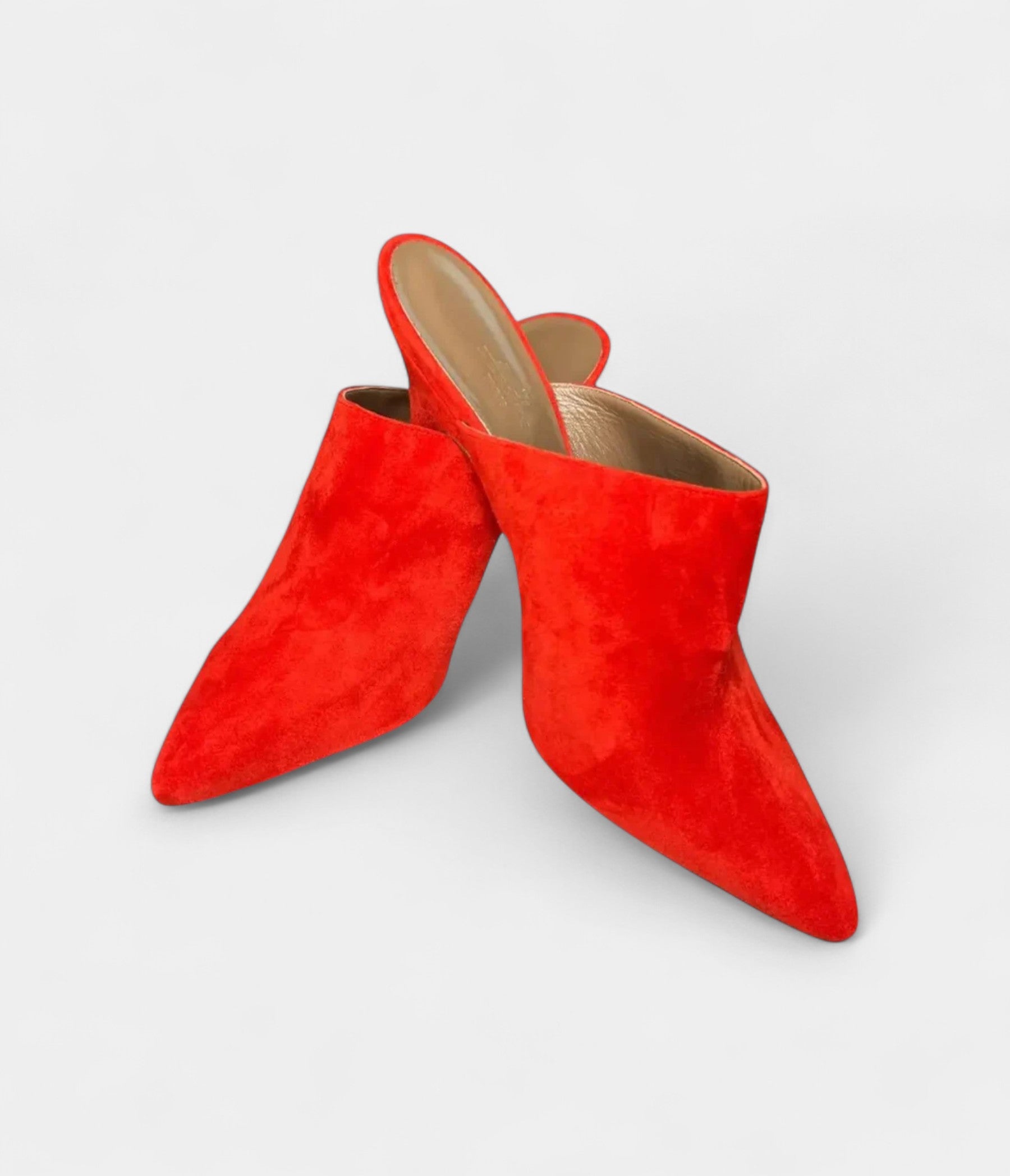 Hermès Mules & Clogs Effortless Luxury for the Discerning