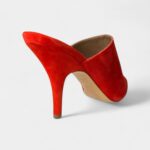 Hermès Mules & Clogs Effortless Luxury for the Discerning