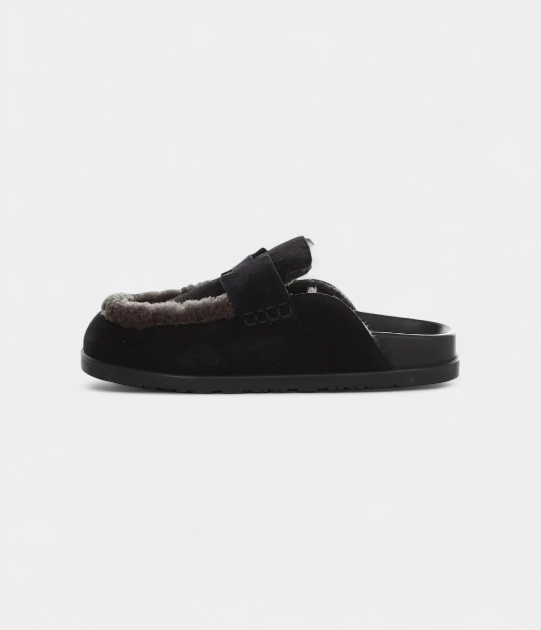 Hermès Mules & Clogs: Quiet Luxury, Effortless Style