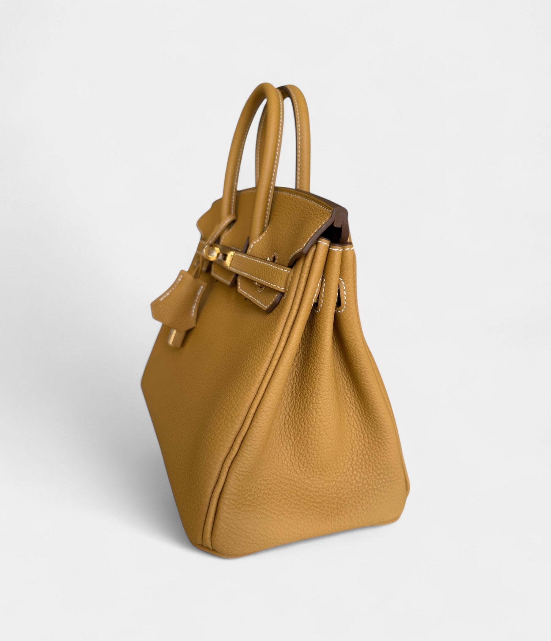 HermesNaturalSableTogoBirkin25GoldHardware_4.jpg Hermès Natural Sable Togo Birkin 25 Gold Hardware