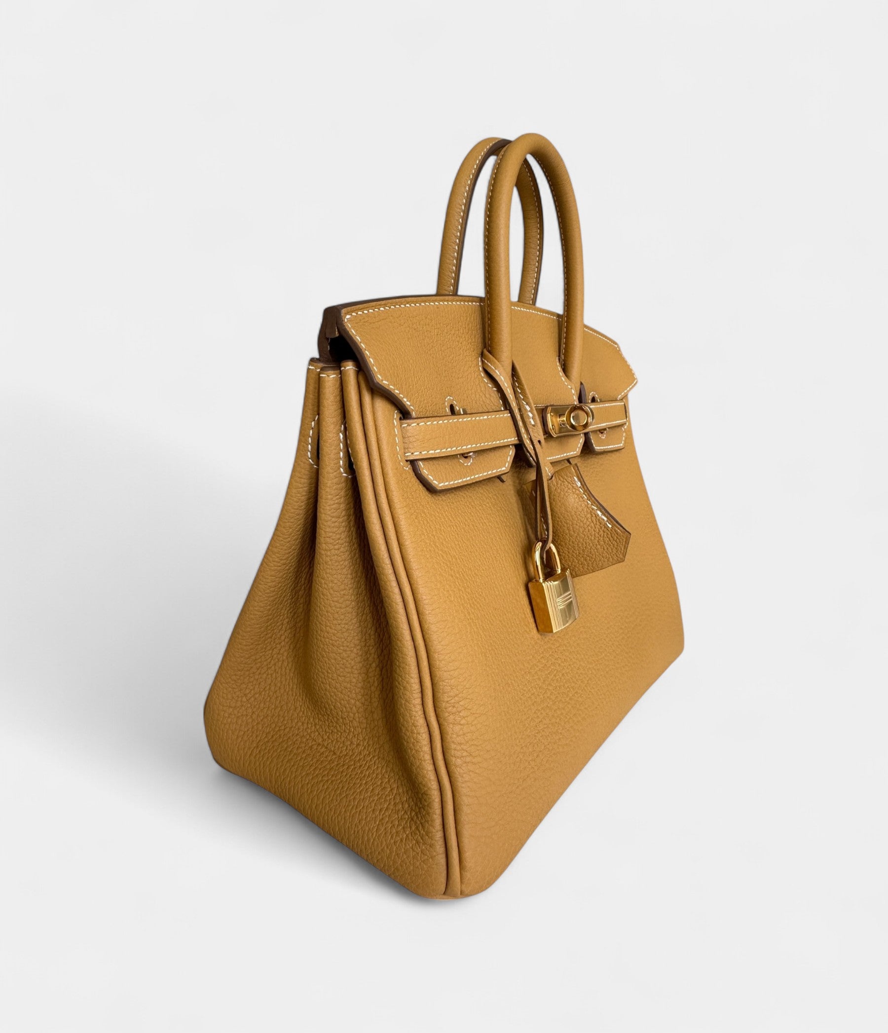 HermesNaturalSableTogoBirkin25GoldHardware_5.jpg Hermès Natural Sable Togo Birkin 25 Gold Hardware