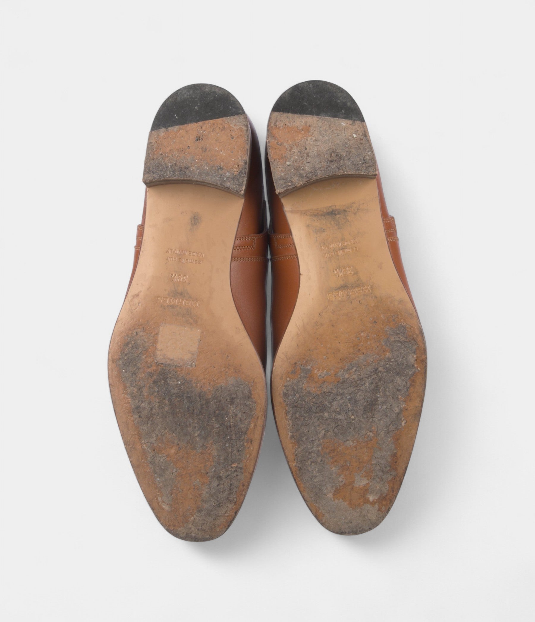HermesNeoLeatherBootsSleekModernityTimelessCraftsmanship_5.jpg Hermès Neo Leather Boots Sleek Modernity Timeless Craftsmanship