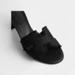 Hermès Oasis Sandals Calfskin Black Fringed Linen Canvas Size