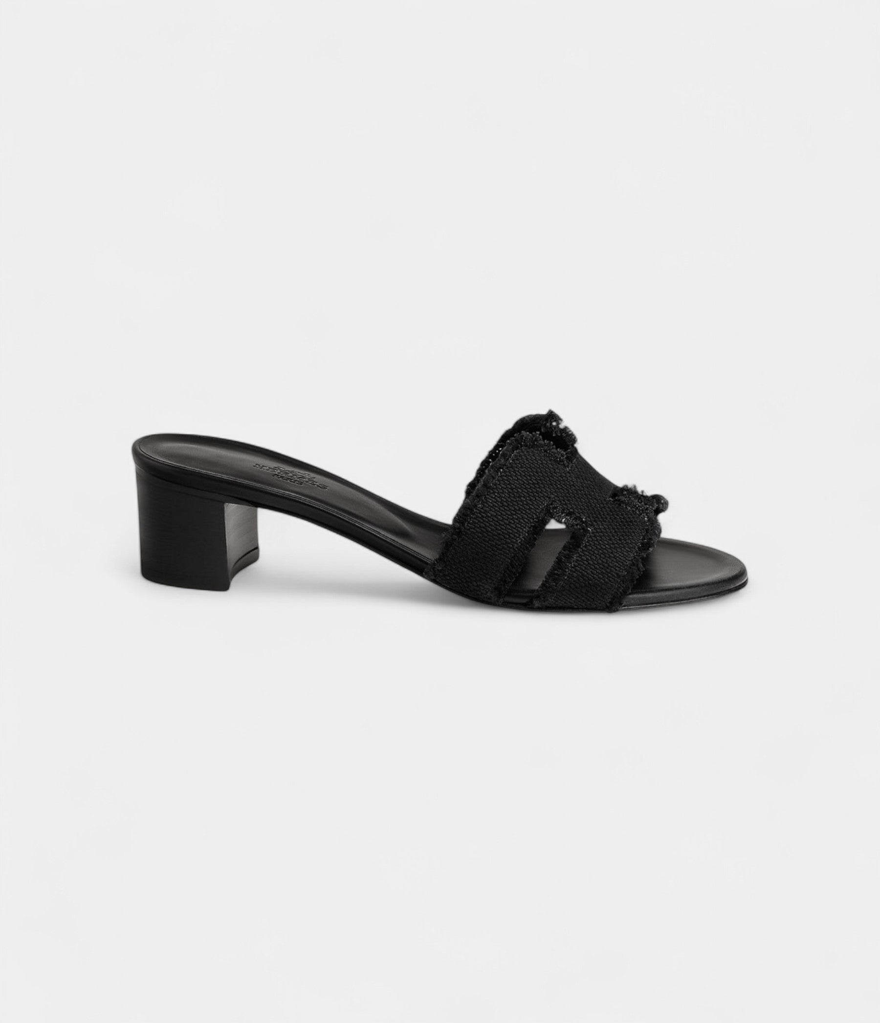 HermesOasisSandalsCalfskinBlackFringedLinenCanvasSize_3.jpg Hermès Oasis Sandals Calfskin Black Fringed Linen Canvas Size