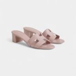 Hermès Oasis Sandals Calfskin Rose Cancan- in Leather