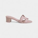 Hermès Oasis Sandals Calfskin Rose Cancan- in Leather