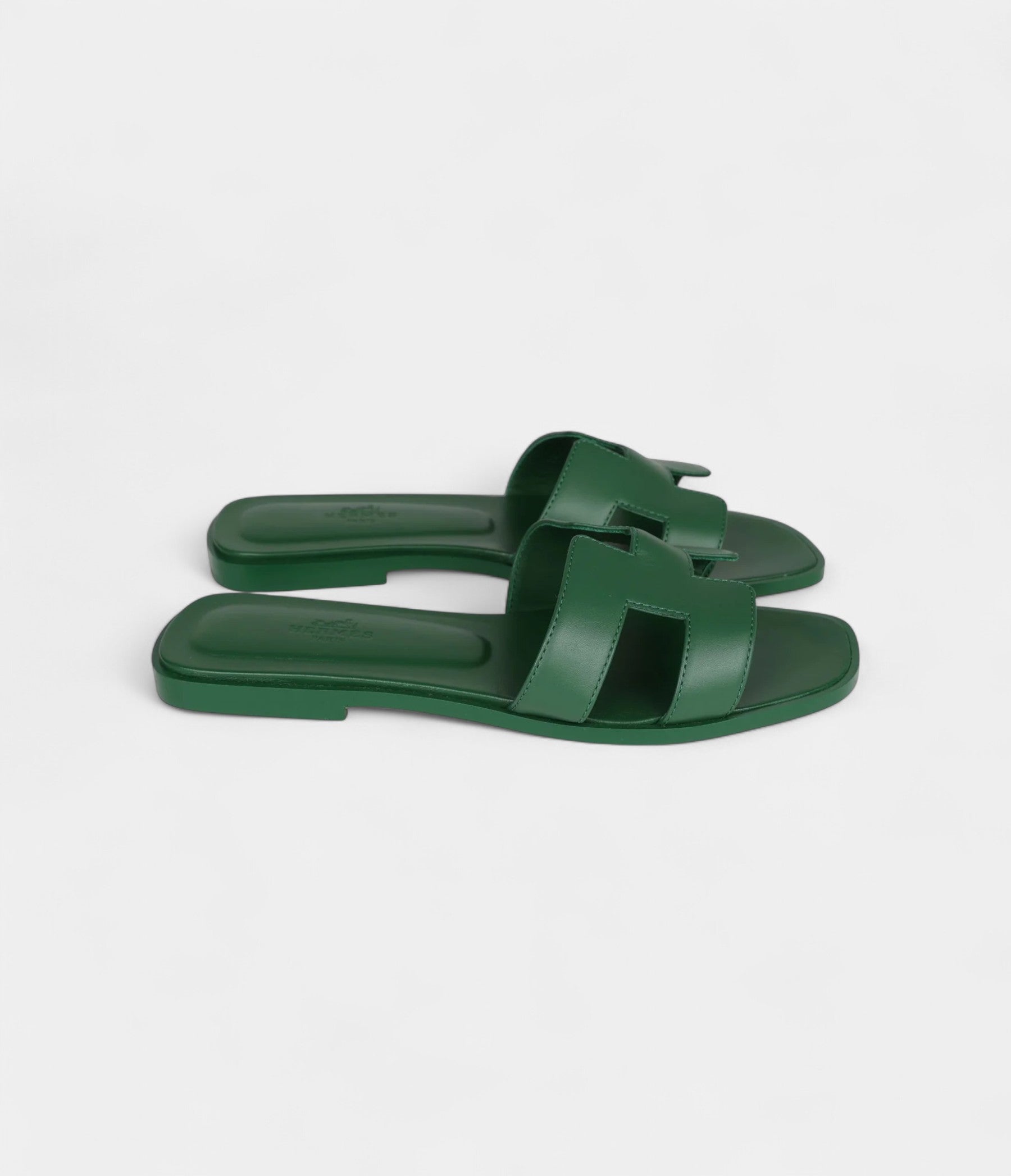 HermesOranSandalVertElectriqueCalfskin38EU_2.jpg Hermès Oran Sandal Vert Electrique Calfskin 38 EU
