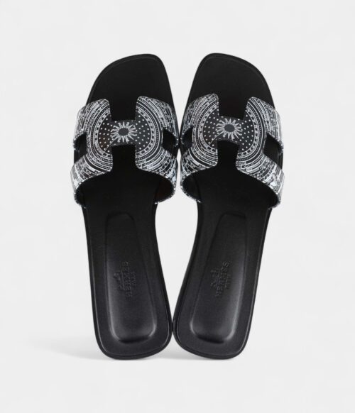 Hermès Oran Sandals Astrologie Bandana Black and White Calfskin 40 EU