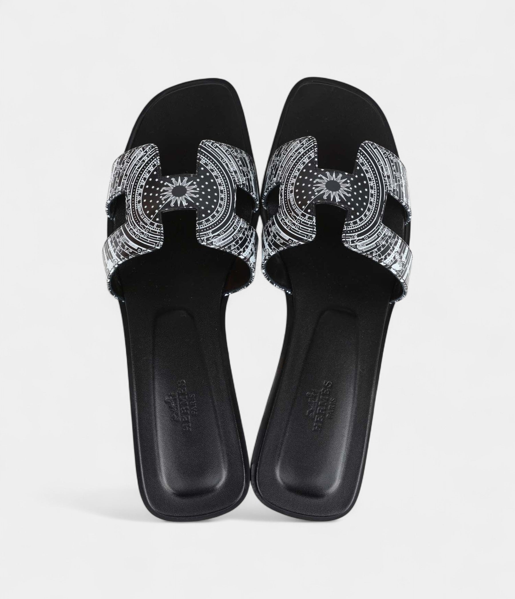 Hermès Oran Sandals Astrologie Bandana Black and White Calfskin 40 EU