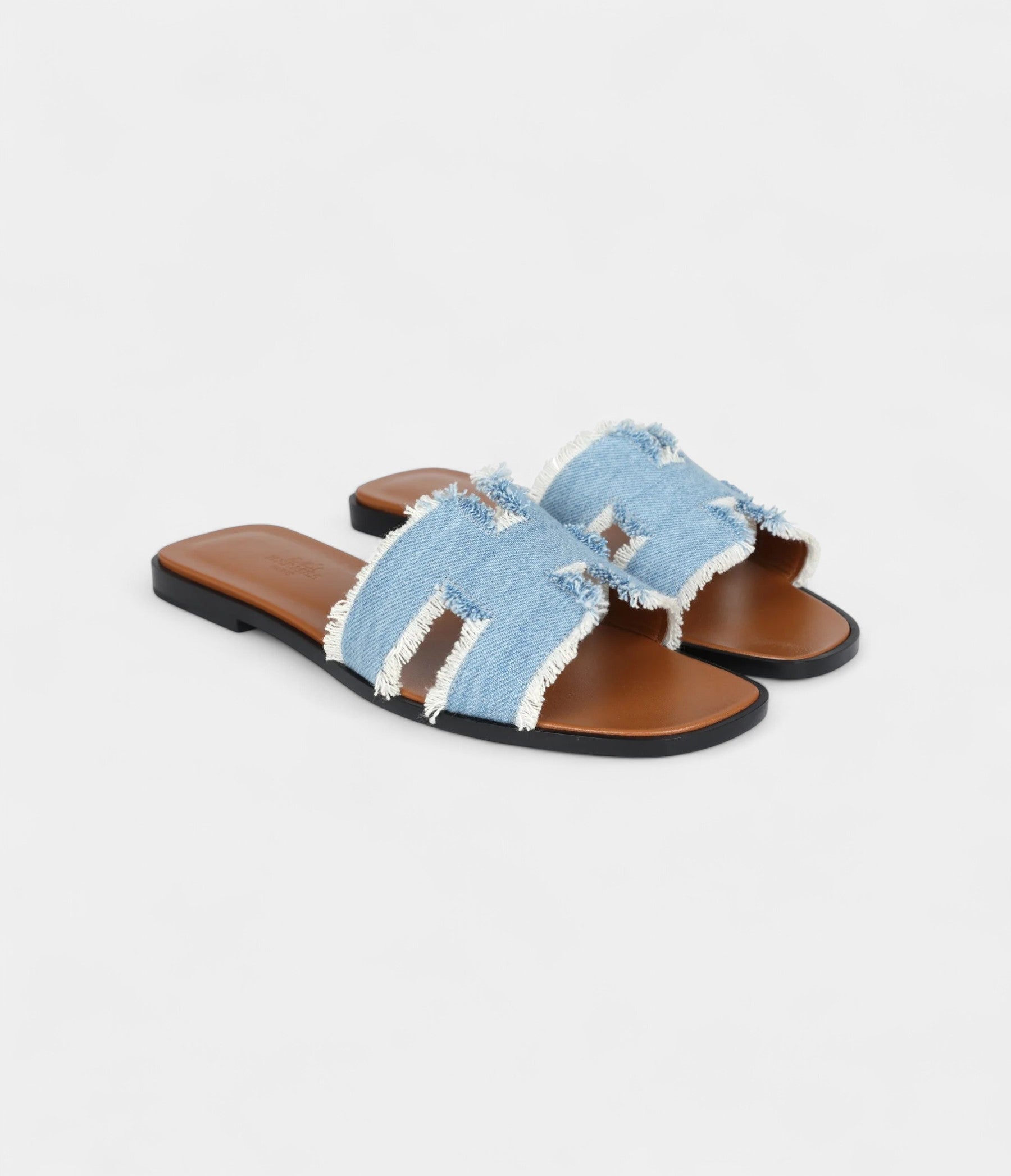 Hermès Oran Sandals Bleu Clair Denim Fringe 38.5 EU