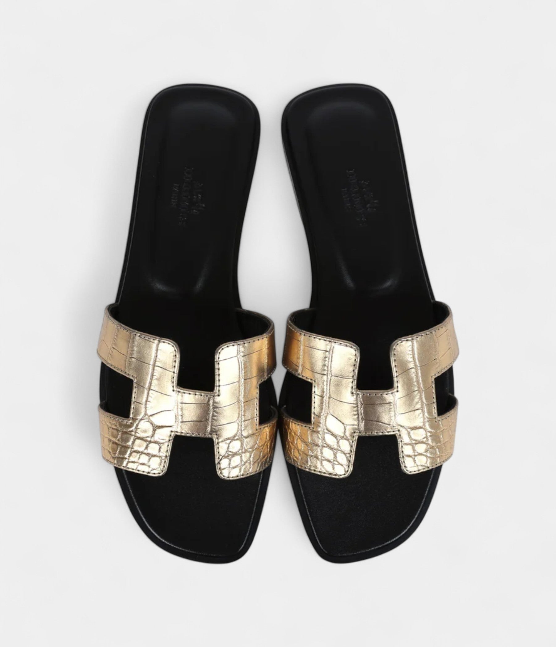Hermès Oran Sandals Dore Fonce Matte Alligator 37 EU