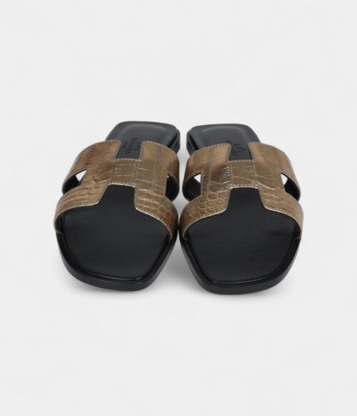 Hermès Oran Sandals Dore Fonce Matte Alligator 37 EU
