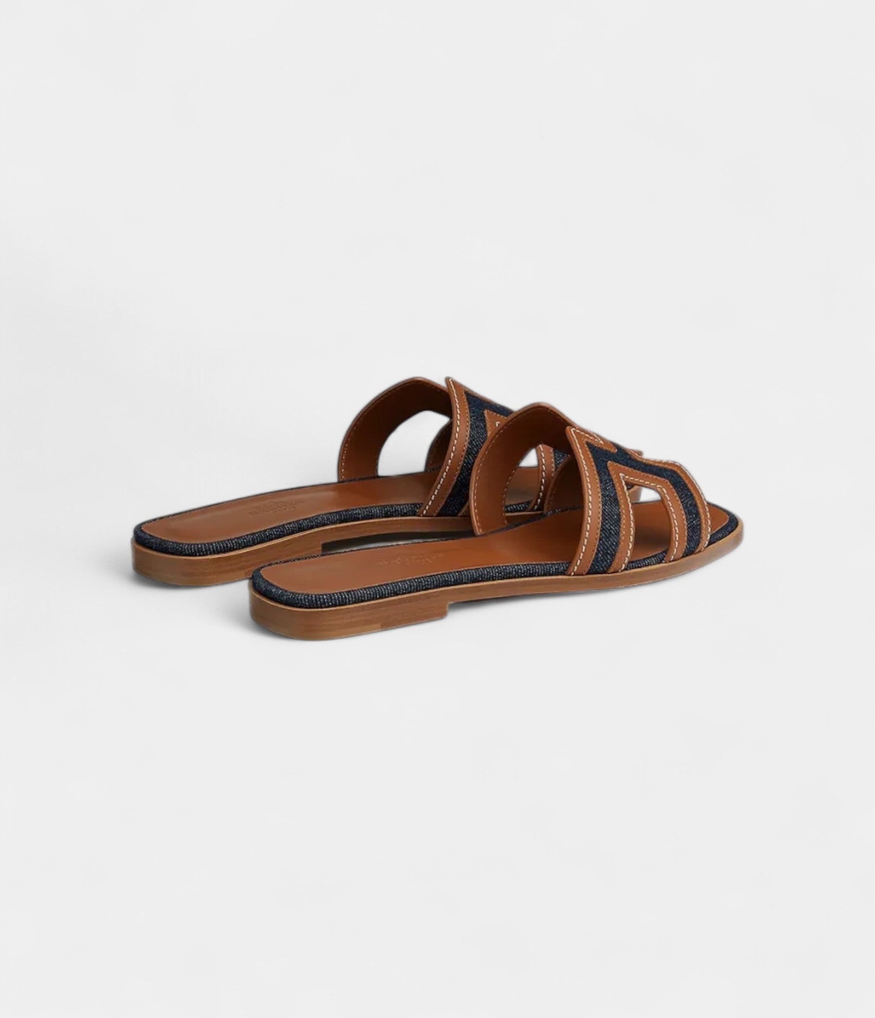 Hermès Oran Sandals for Women In Summer Brown Leather with Umber