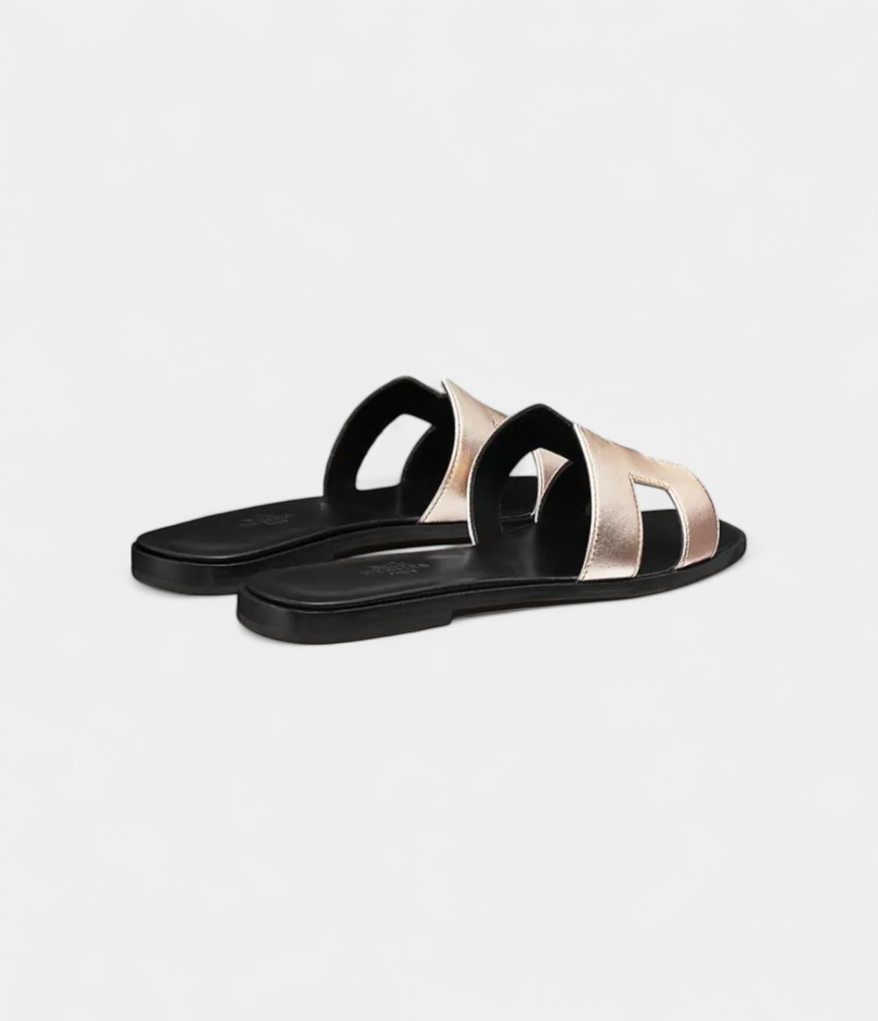 HermesOranSandalsforWomenInSummerRubberSoleAbrasion-ResistantSilver_1.jpg Hermès Oran Sandals for Women In Summer Rubber Sole Abrasion-Resistant Silver