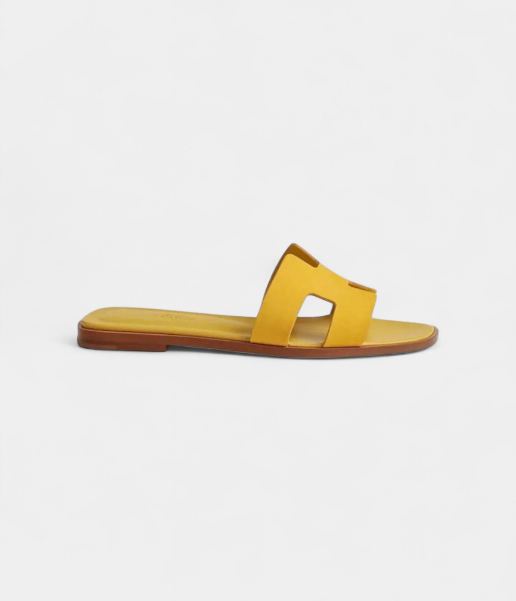 Hermès Oran Sandals for Women – Spring & Summer Edition in Yellow Leather