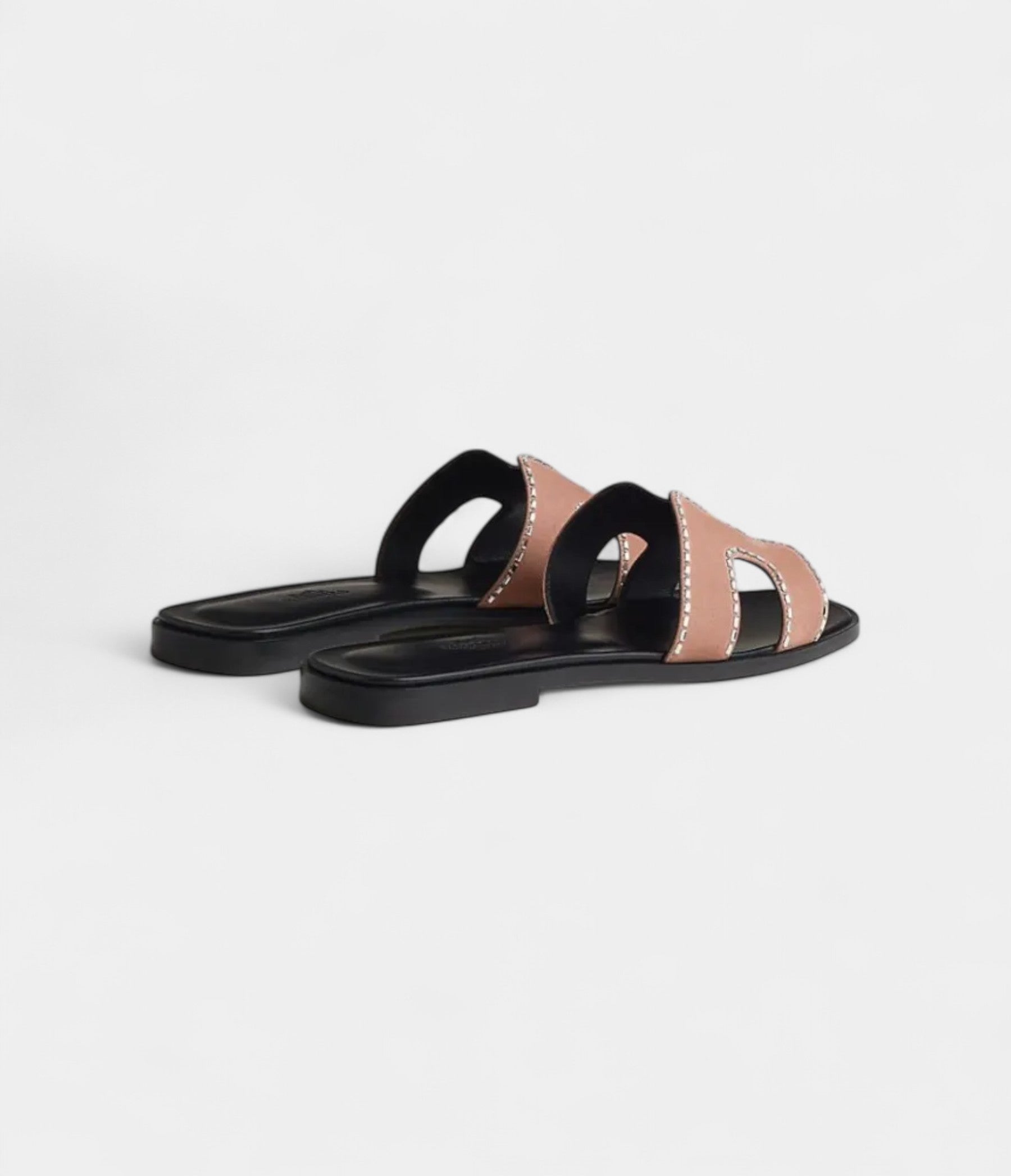 HermesOranSandalsforWomen_Spring_Summer_FallEditioninPearlescentRose_2.jpg Hermès Oran Sandals for Women – Spring, Summer & Fall Edition in Pearlescent Rose