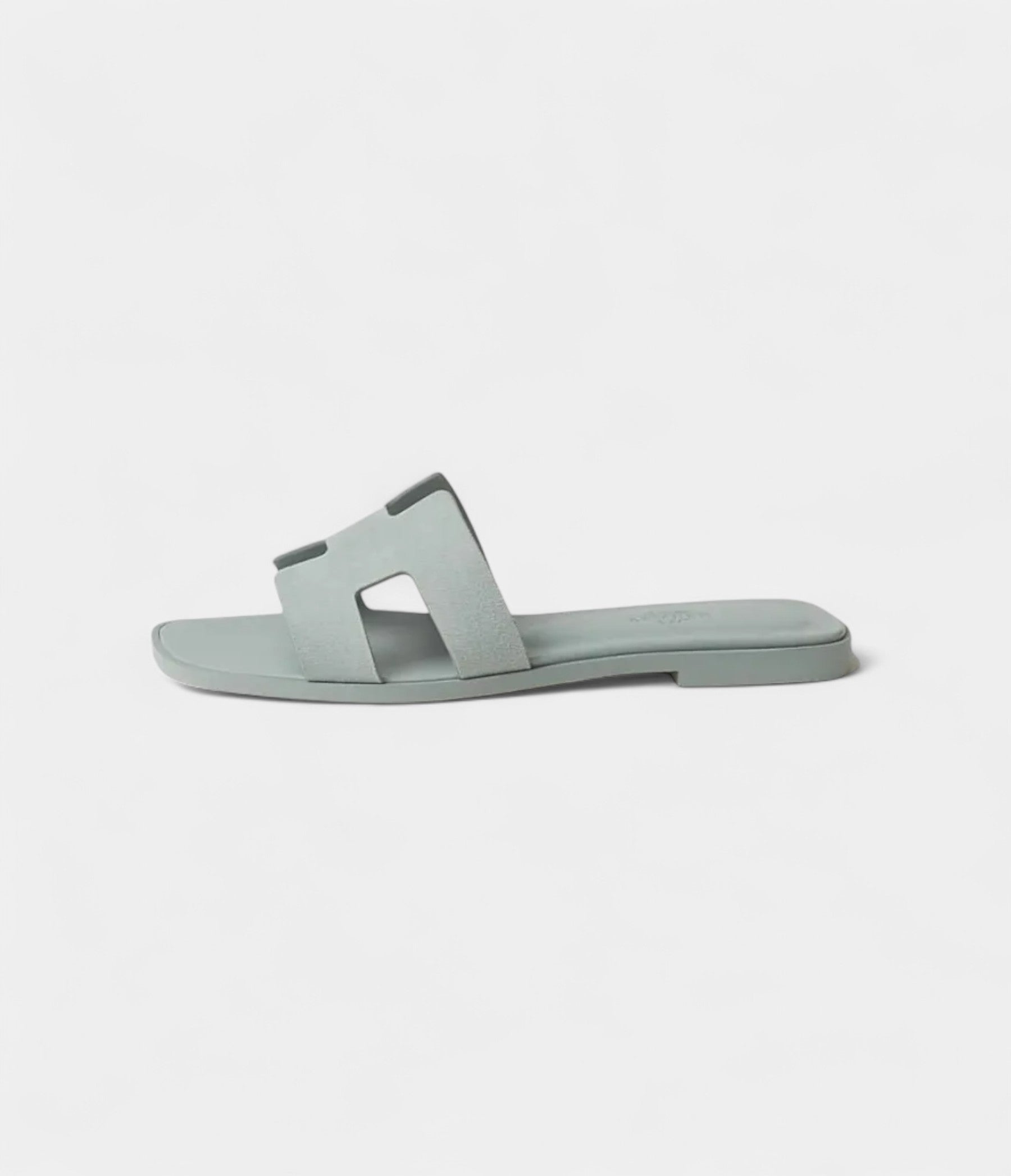 HermesOranSandalsforWomen_SummerEditioninGray_2.jpg Hermès Oran Sandals for Women – Summer Edition in Gray