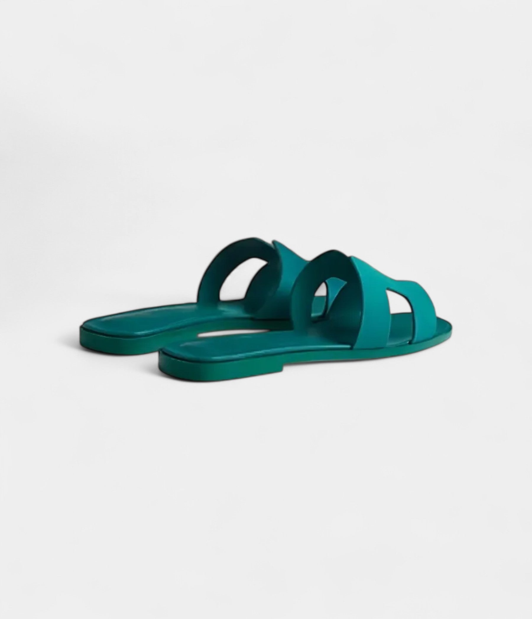 Hermès Oran Sandals for Women in Rubber Sole Casual Green Leather