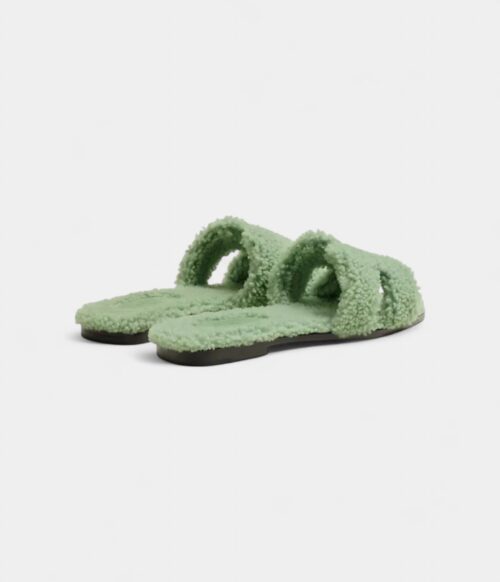 Hermès Oran Sandals for Women in Slip-Resistant Green