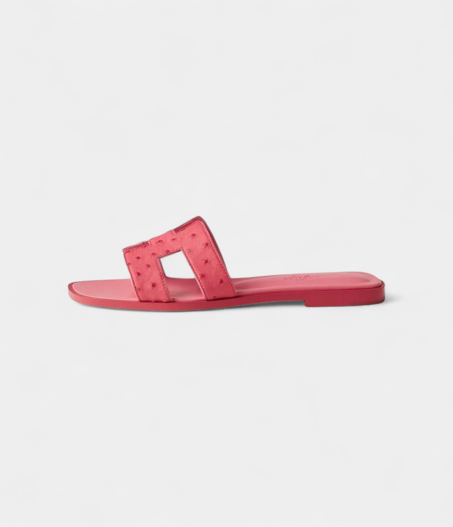 Hermès Oran Stylish Sandals for Women in Abrasion-Resistant Pink Leather