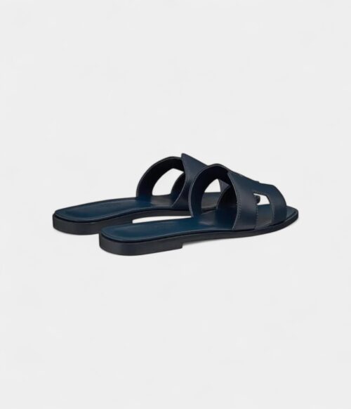 Hermès Oran Stylish Sandals for Women in Blue Cow Leather