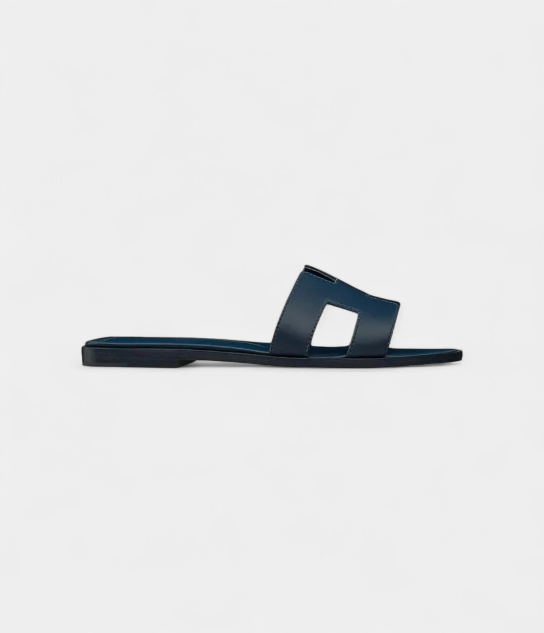HermesOranStylishSandalsforWomeninBlueCowLeather_5.jpg Hermès Oran Stylish Sandals for Women in Blue Cow Leather
