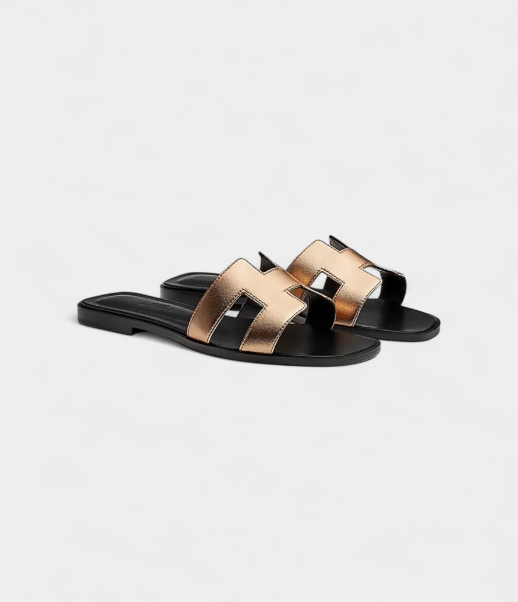 Hermès Oran Stylish Sandals for Women in Champagne Black
