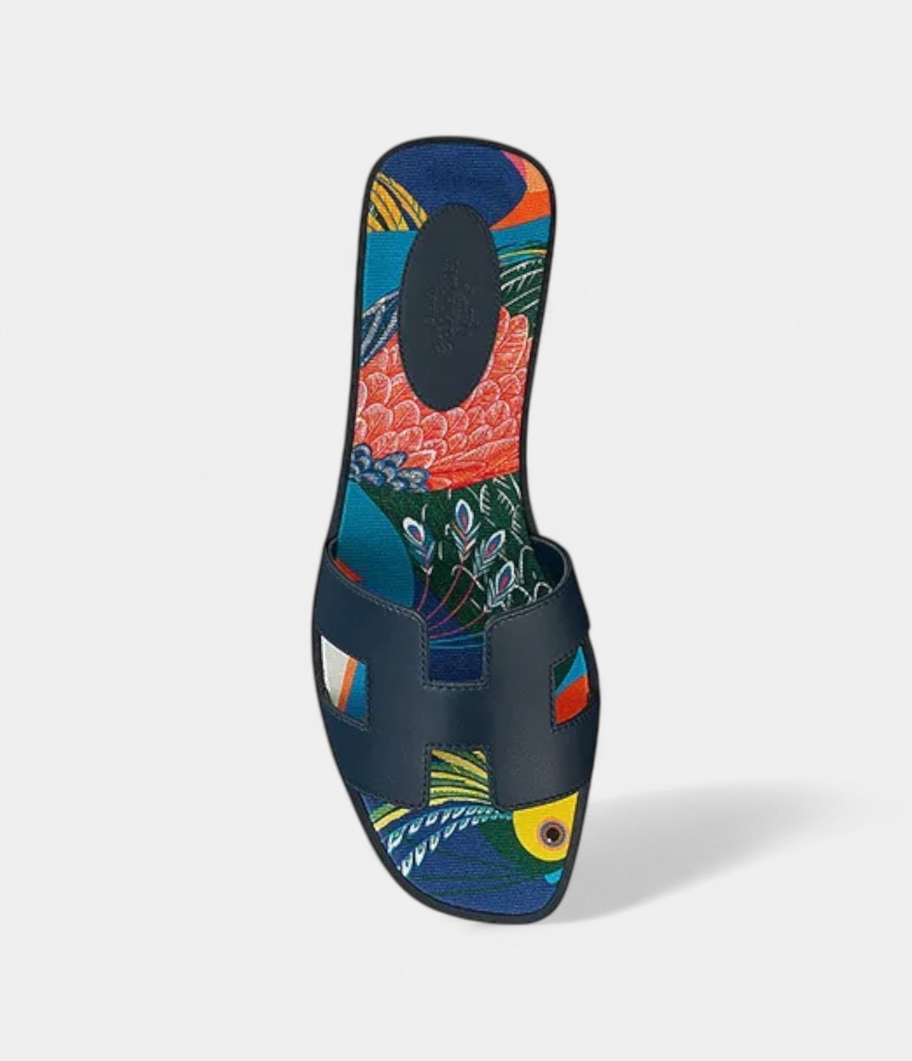 Hermès Oran Stylish Sandals for Women in Slip Resistant Indigo Cow Leather
