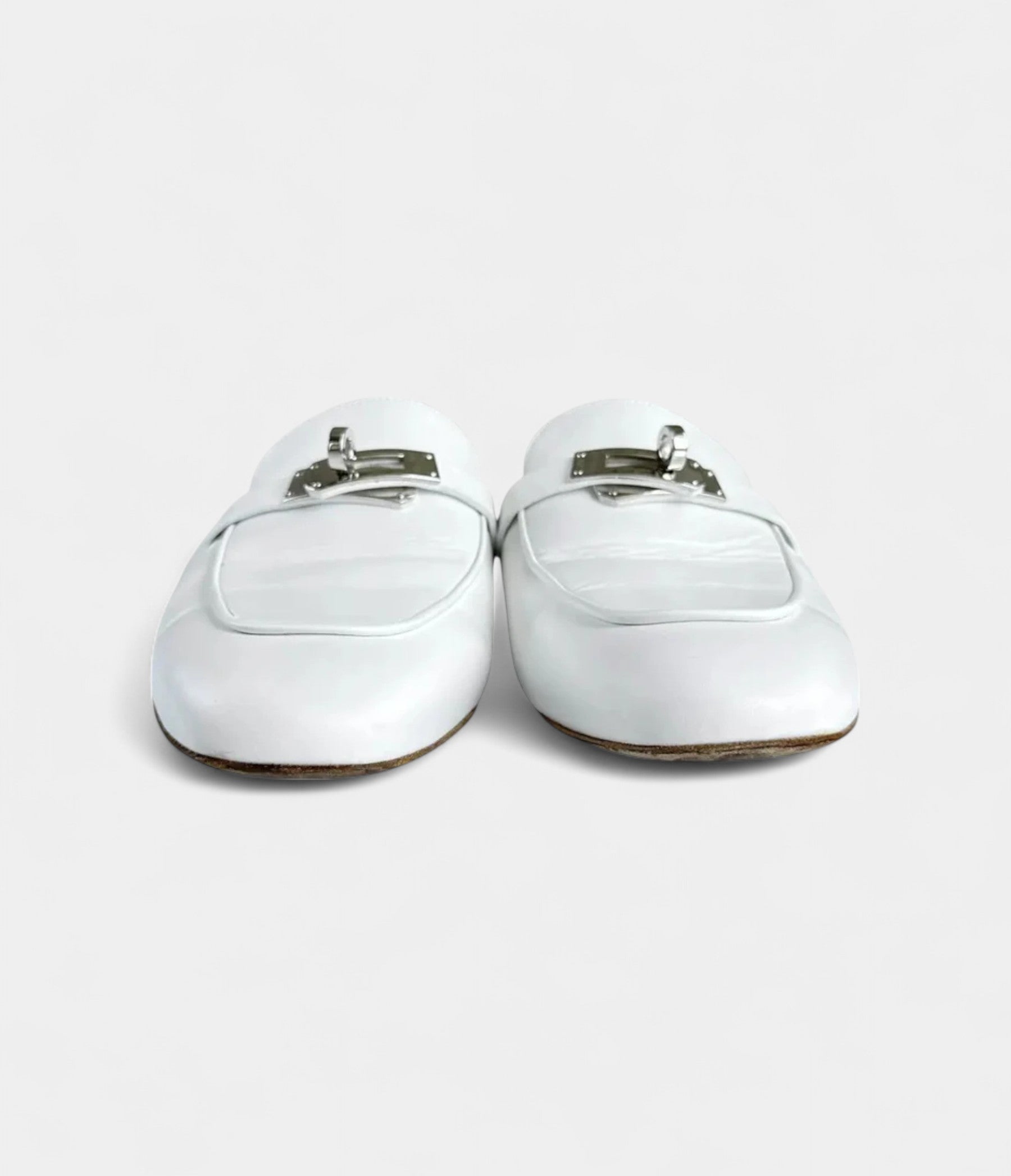 Hermès Oz Leather Mules & Clogs Iconic Elegance with a Contemporary Edge