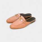Hermès Oz Leather Mules & Clogs Sophisticated Style Meets Everyday Luxury