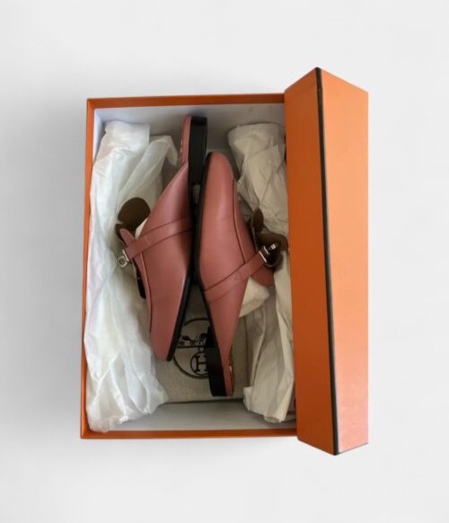 Hermès Oz Leather Mules & Clogs The Perfect Balance of Refined and Relaxed