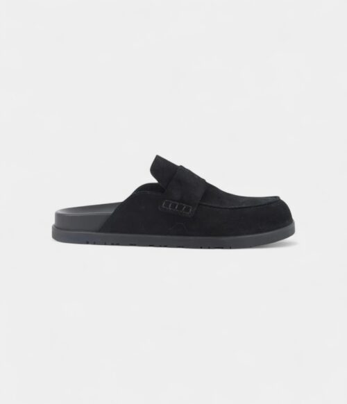 Hermès Oz Mules & Clogs Modern Sophistication in Every Step