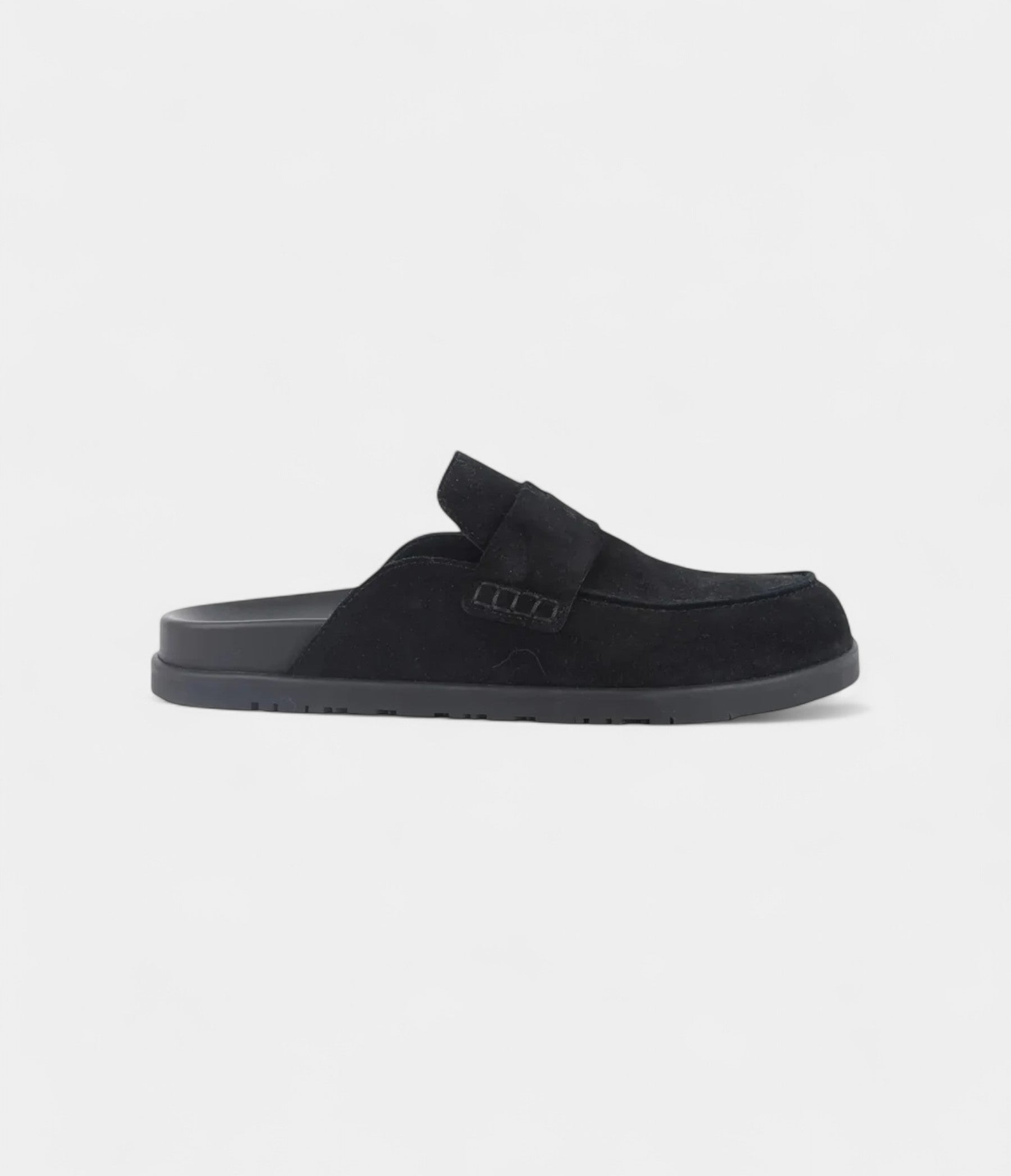 Hermès Oz Mules & Clogs Modern Sophistication in Every Step
