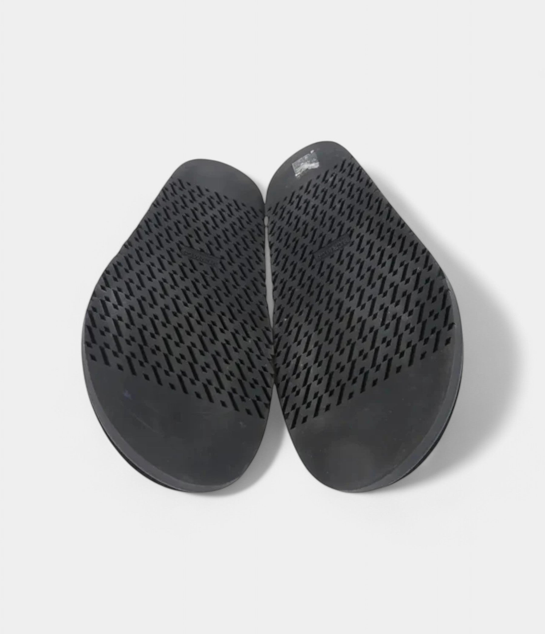 HermesOzMules_ClogsModernSophisticationinEveryStep_4_3a8a31dd-301a-4ada-a60a-a5cd054eeea2.jpg Hermès Oz Mules & Clogs Modern Sophistication in Every Step