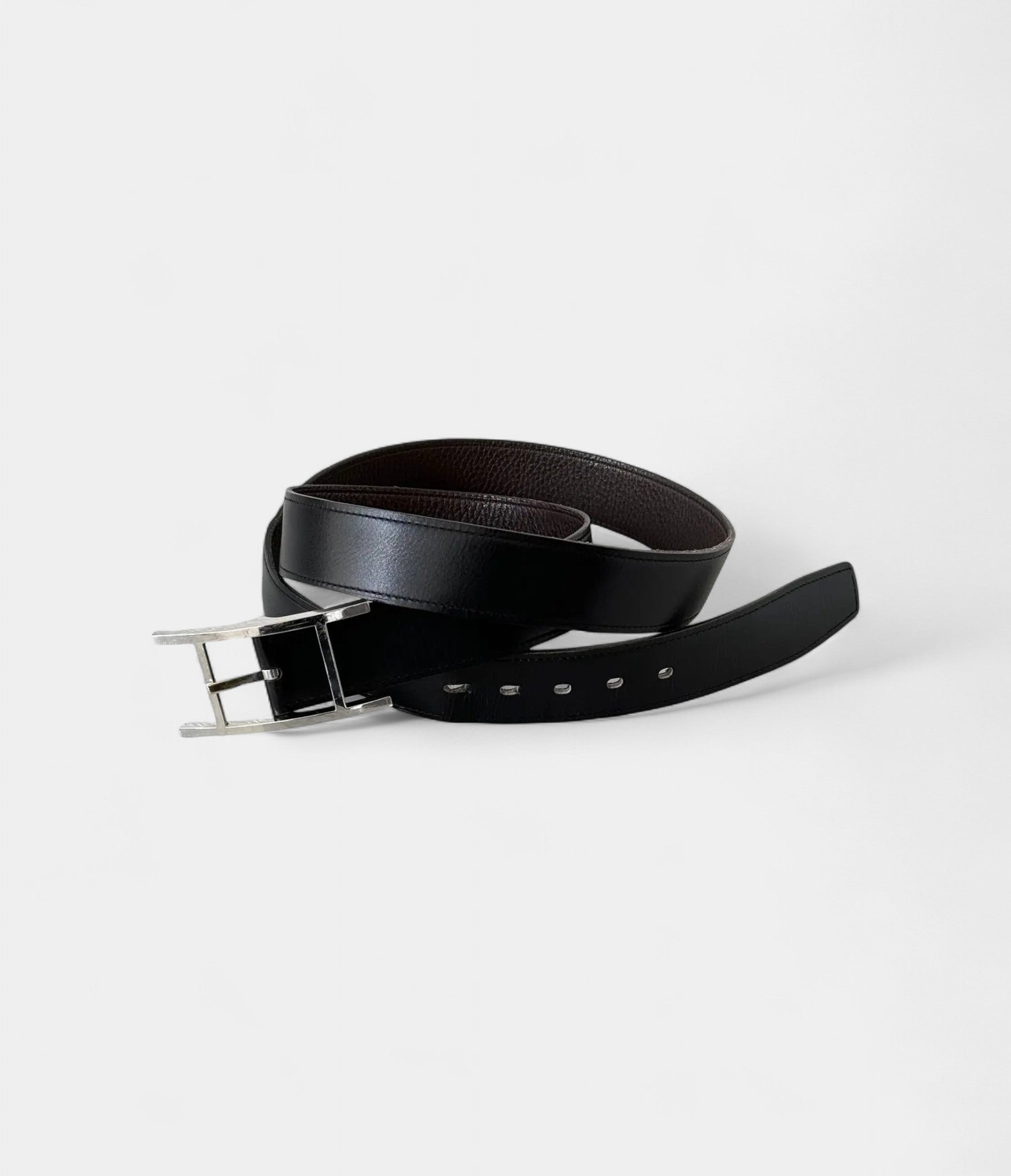 Hermès Quentin Leather Belt Contemporary Elegance with a Refined Edge