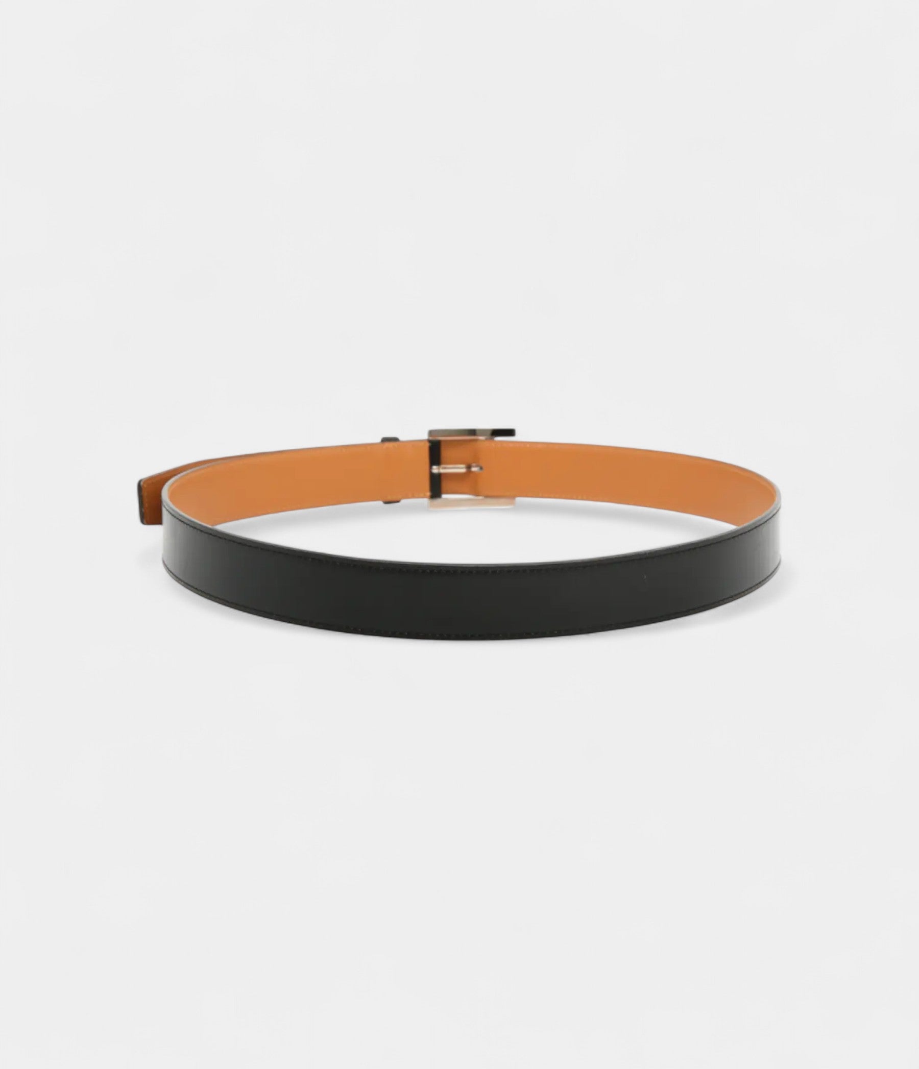 HermesQuentinLeatherBeltSubtleSophistication_ModernCraft_3.jpg Hermès Quentin Leather Belt Subtle Sophistication, Modern Craft