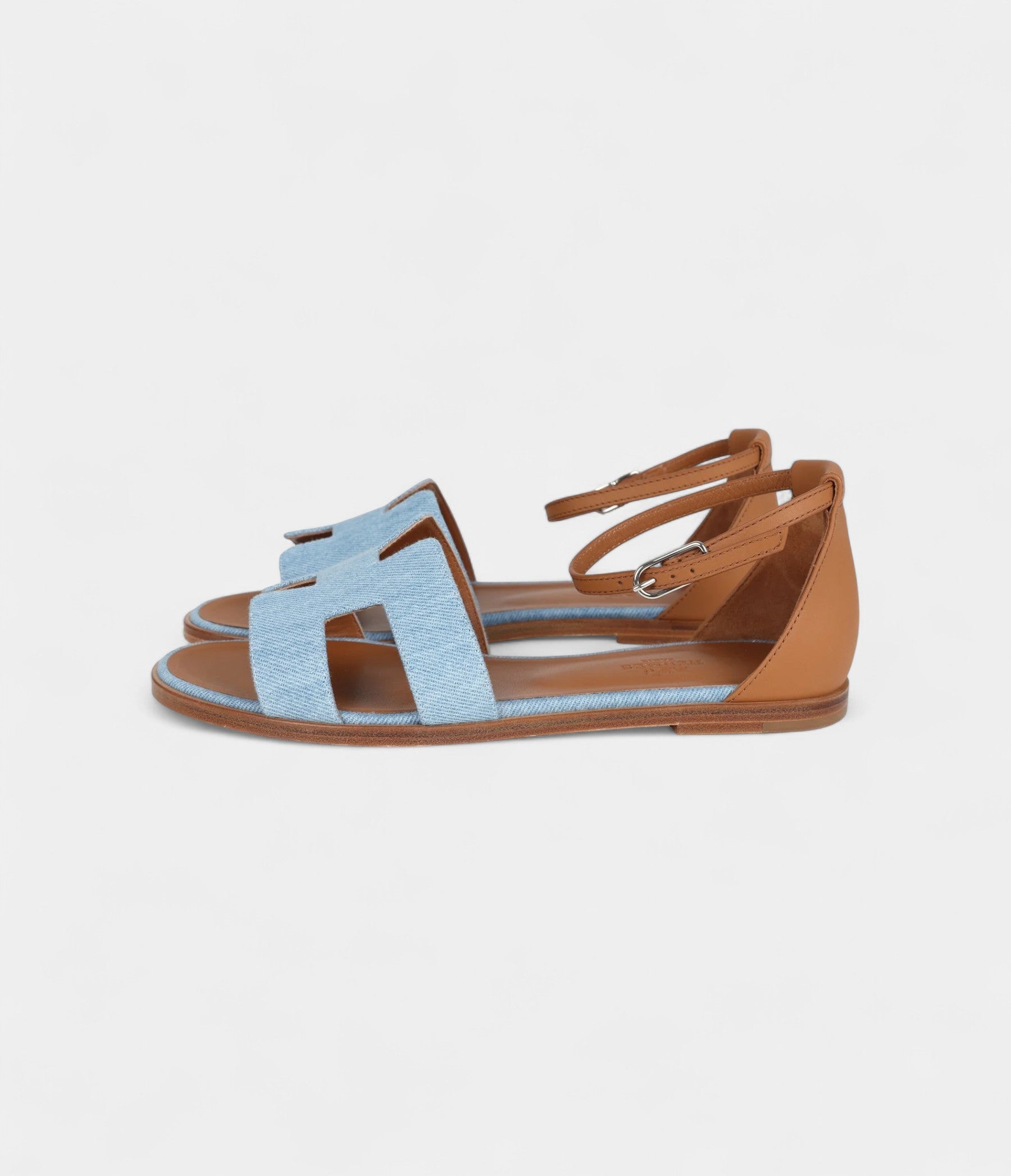 Hermès Santorini Sandals Bleu Clair and Naturel Denim Palladium Hardware 38 EU