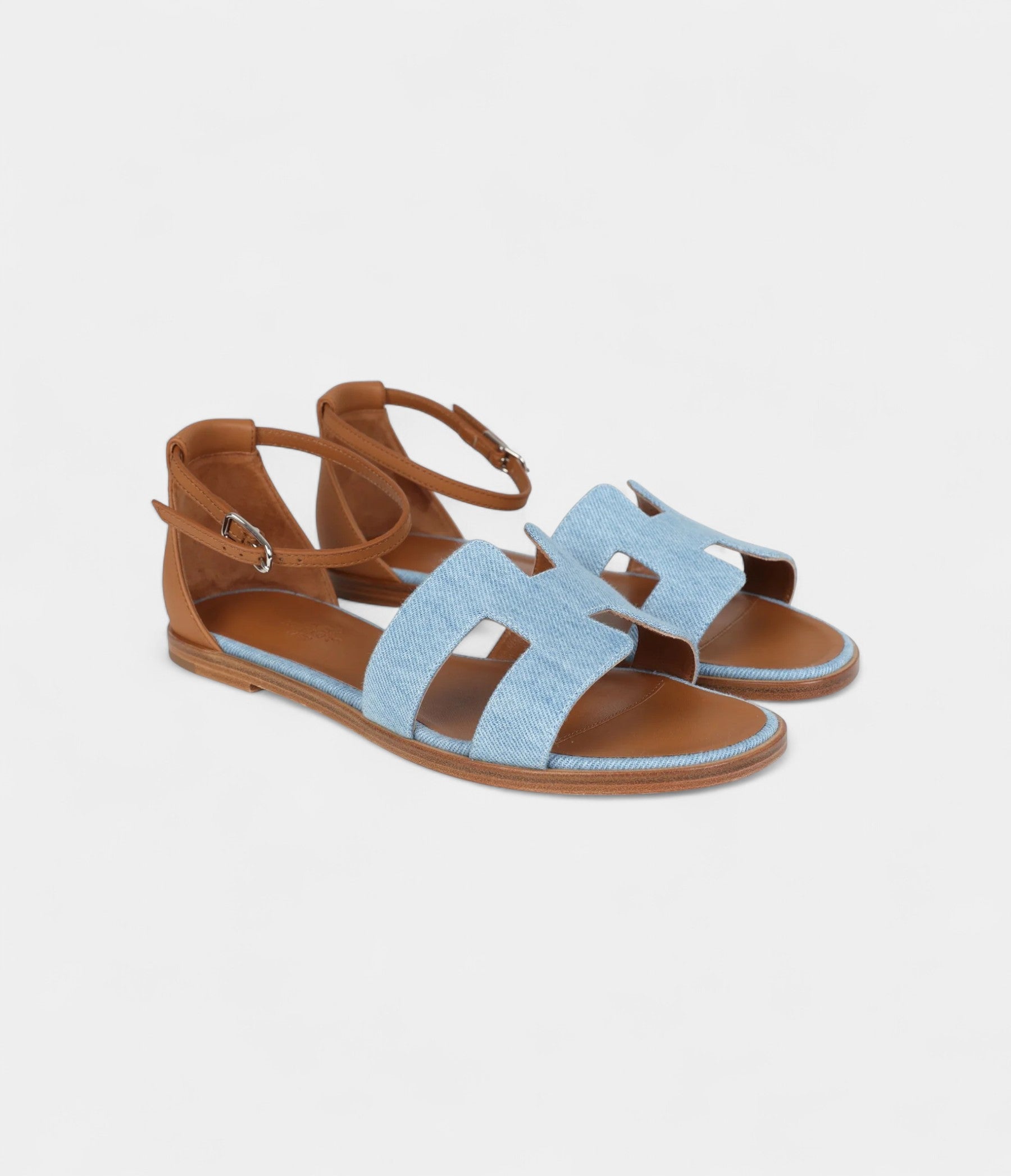 Hermès Santorini Sandals Bleu Clair and Naturel Denim Palladium Hardware 38 EU